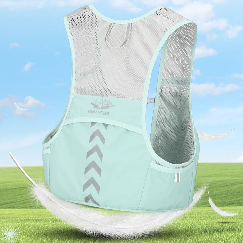 Outdoor Trail Running Backpack Ultralight Breathable Hydration Vest Running Bag Marathon Bicycle Bag for Marathon Cycling Hiking